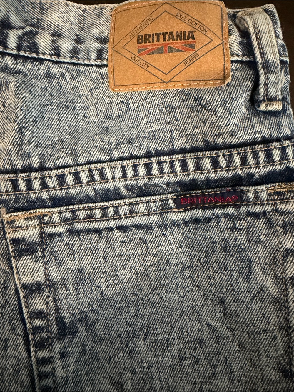 Women’s  Light Wash Blue Jeans